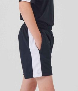 LV887 NV_WH MODEL 1 HERO